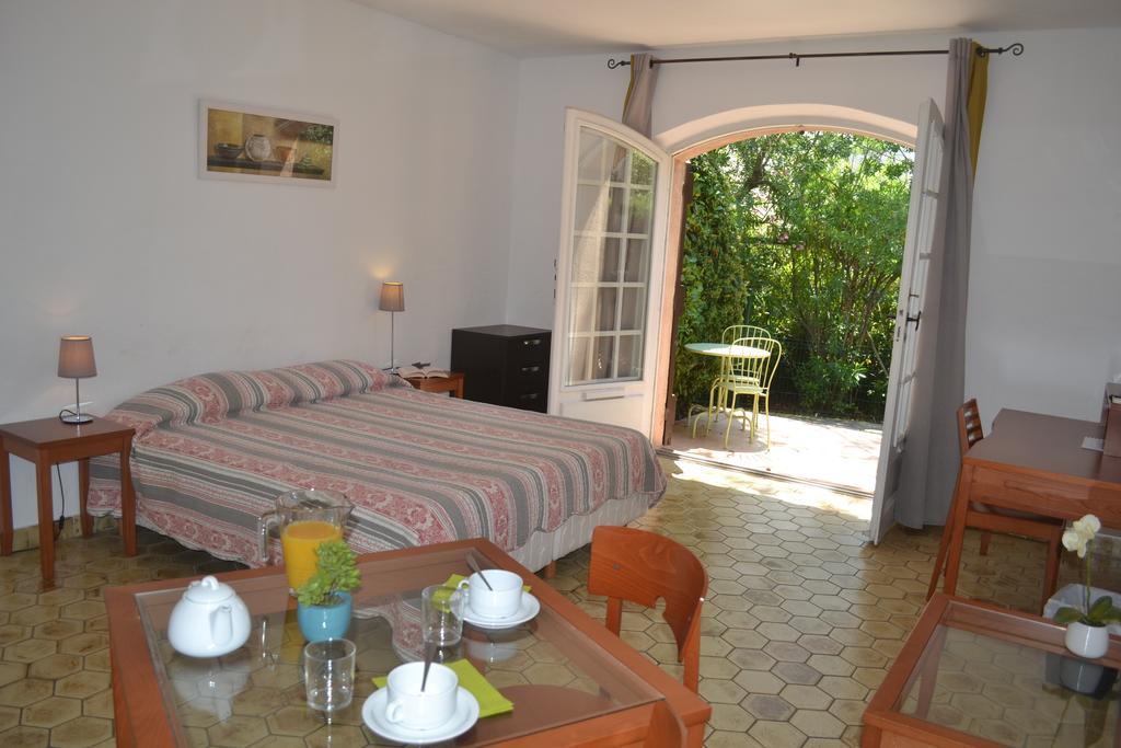 Aparthotel Le Rivage à Mandelieu Extérieur photo