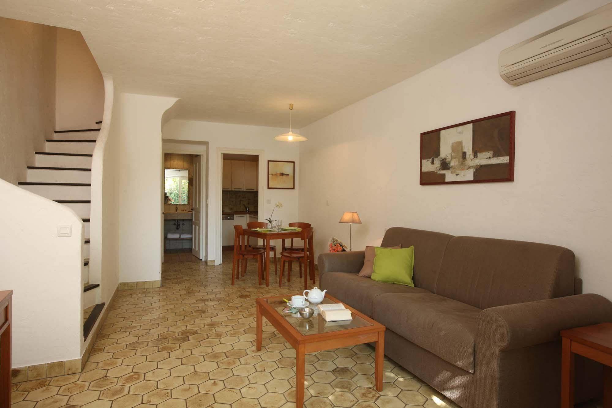 Aparthotel Le Rivage à Mandelieu Extérieur photo